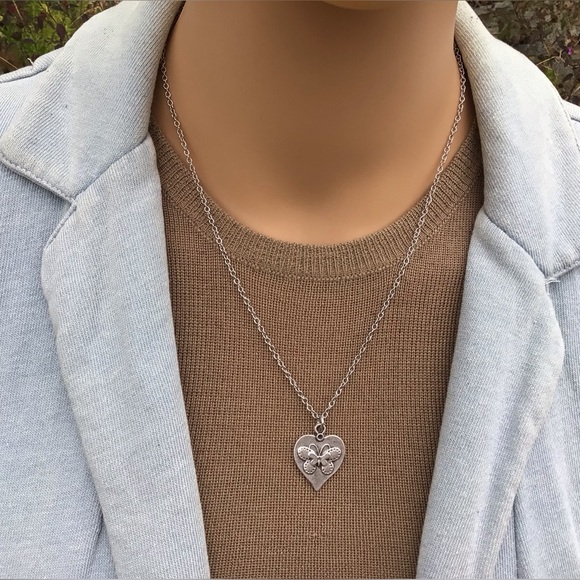 Sundance Charm Antique Silver Necklace - Picture 5 of 10